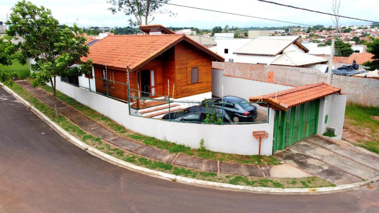 Casa Em Brotas Com Piscina E Churrasqueira Екстер'єр фото